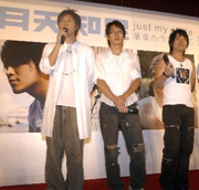 Proposal at Mayday Beijing concert