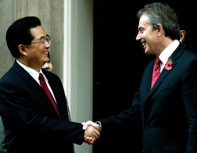Hu, Blair meet in London