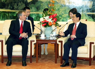 President Hu meets with EU leaders
