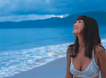 Chinese Chocolate Beauty releases sexy album