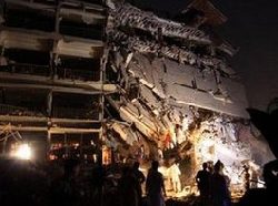 Bomb at Pakistan hotel kills at least 11