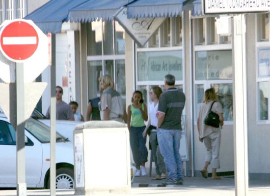 Jolie, Pitt start Namibian enterprise