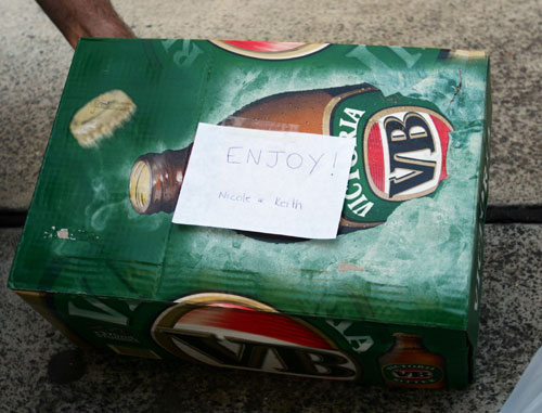 Tom and Nicole's children arrive in Australia for Kidman's wedding