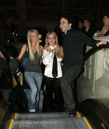 Britney Spears parties on in Las Vegas