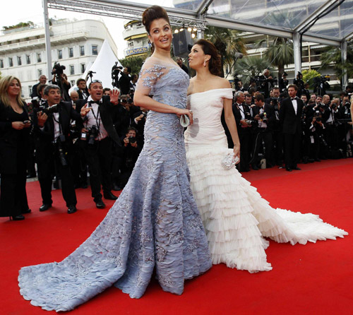 Stars arrive for opening ceremony of 63rd Cannes Film Festival (update)