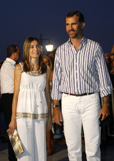 Royal families arrive for wedding of Prince Nikolaos