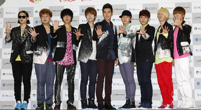 K-pop musicians attend joint concert to expand 'the Korean wave'