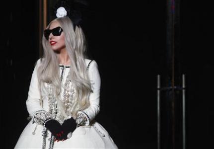 Gaga launches holiday workshop at Barney's