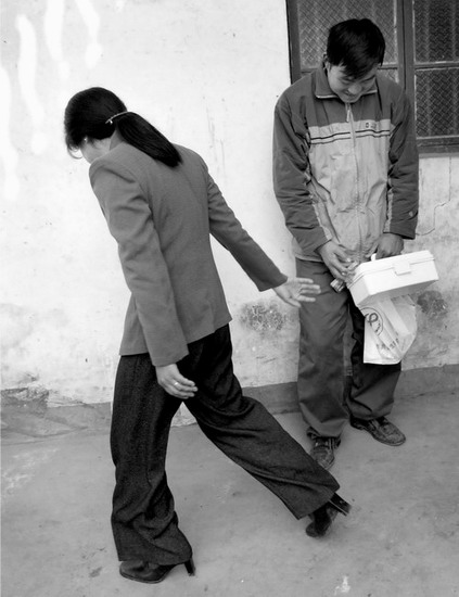 100 photographers' focus on China - Society