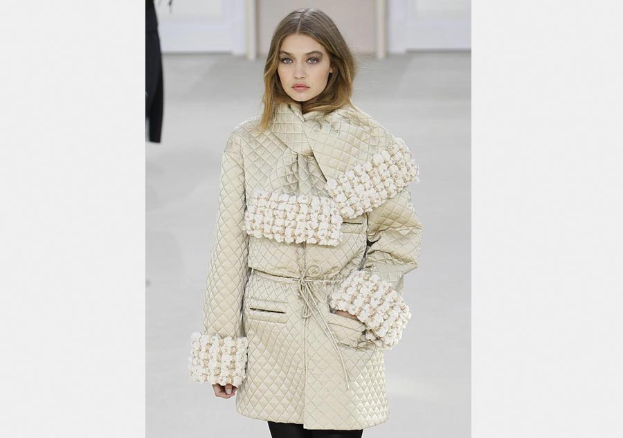 Paris Fashion Week: Chanel Fall/Winter 2016/2017