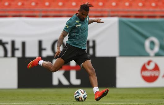 德國加納上演“兄弟”德比