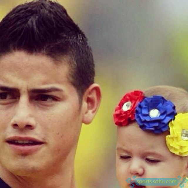 J羅私房照 90后妖星超級奶爸