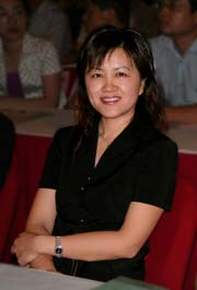 歐陽向群<br>中青網總裁