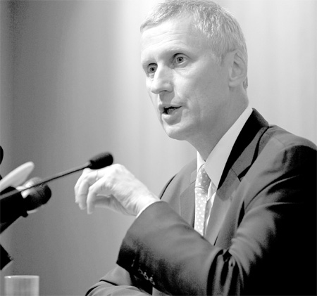 SFC names Alexa Lam as interim CEO