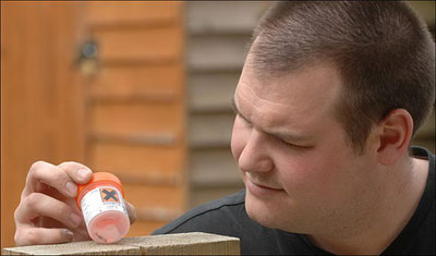 如電影《異形》再現 英男子腹部驚迸寄生胎