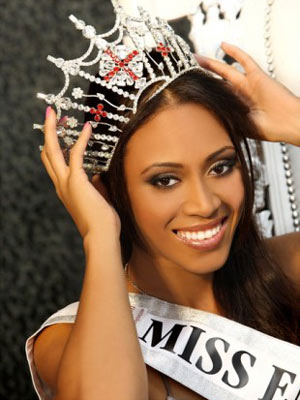 兩選美佳麗爭風(fēng)吃醋 英格蘭小姐打人丟桂冠(圖)