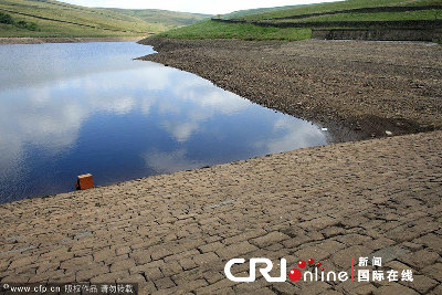 英格蘭遭遇近百年來最嚴(yán)重旱情 水庫(kù)干枯