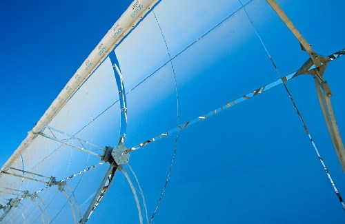 世界最大太陽能發(fā)電站落戶阿聯酋 為兩萬家庭供電