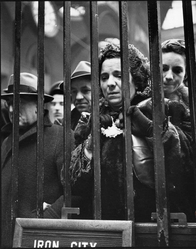 二戰美軍與愛人吻別照