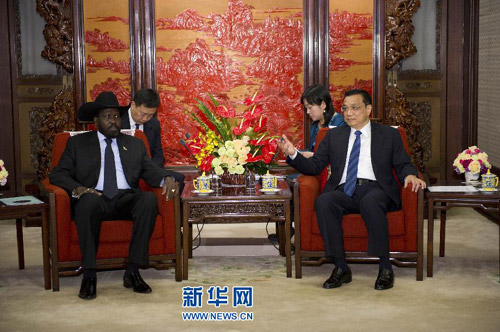 李克強(qiáng)會(huì)見(jiàn)南蘇丹總統(tǒng)基爾