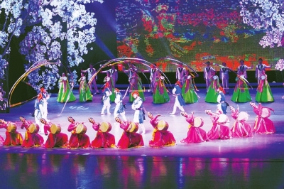 《放歌長白山》唱響國家大劇院