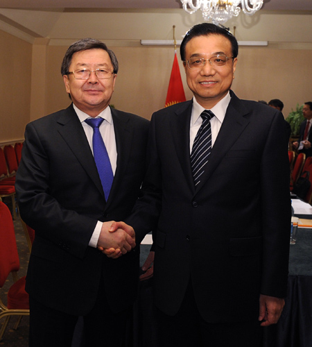 李克強會見吉爾吉斯斯坦、哈薩克斯坦和塔吉克斯坦總理