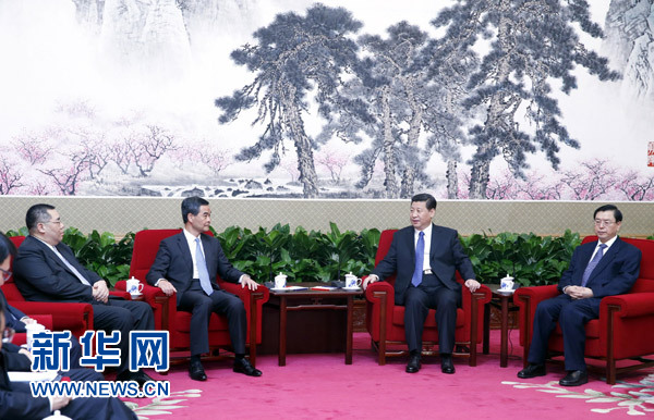 習近平會見梁振英、崔世安