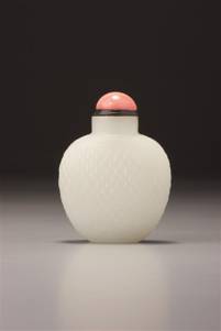 鼻煙壺：精巧絕美的掌中珍玩