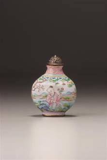 鼻煙壺：精巧絕美的掌中珍玩