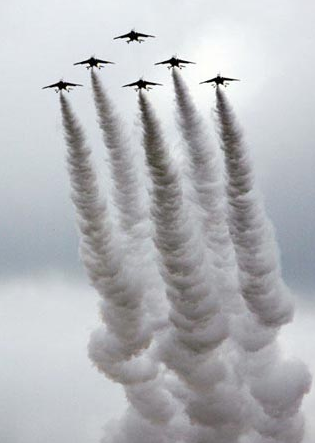 各國節(jié)日閱兵“七宗最”