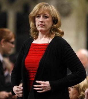 機密文件遺失電視臺6天 加內閣部長面臨辭職壓力