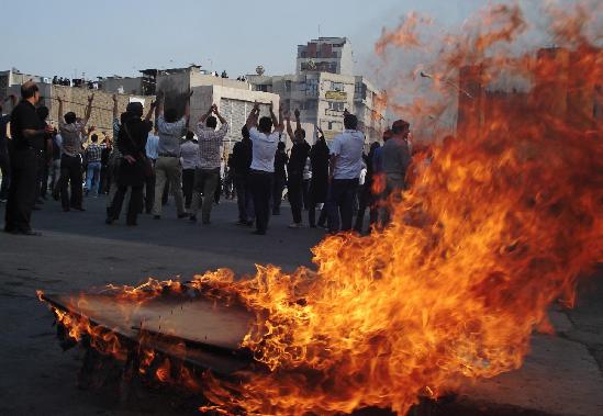 伊朗改革派挑戰(zhàn)最高領(lǐng)袖 穆薩維稱若被捕將發(fā)動全國罷工