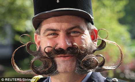 圖文：各國“美髯公”亮相世界胡須錦標賽