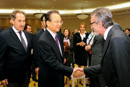 文化是人民交往的牢固紐帶 溫家寶與中土文化界知名人士座談側記