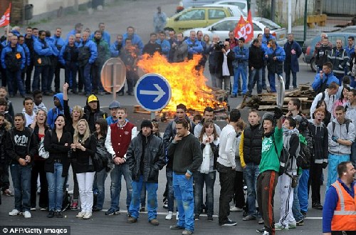 法大罷工導致油荒 巴黎主要機場燃油供應被“切斷”