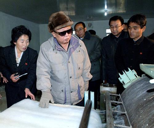 組圖：金正日視察工廠要求大力發展地方工業