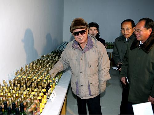 組圖：金正日視察工廠要求大力發展地方工業