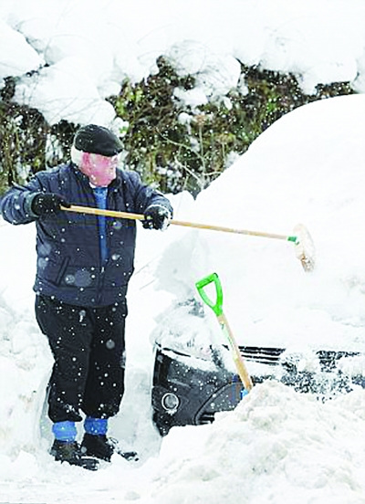 歐洲多國遭遇暴風雪襲擊 英數百所學校停課