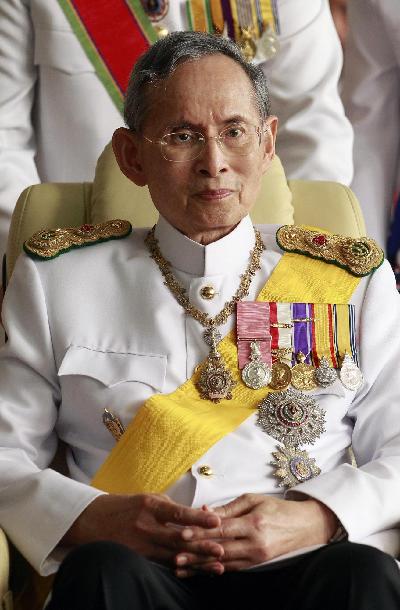 泰國曼谷慶祝國王83歲大壽 希拉里發來賀電