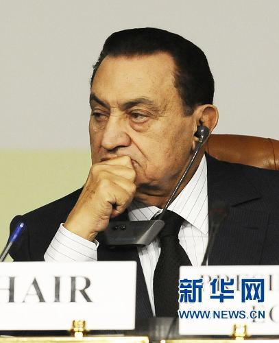 穆巴拉克走下神壇 政局撲朔迷離 埃及天空何時(shí)晴