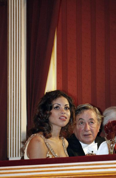 意總理緋聞女郎魯比出席維也納舞會 奧地利一片嘩然