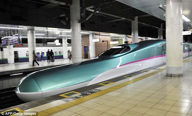 日本最新高速列車(chē)投入運(yùn)營(yíng) 明年最高時(shí)速提至320公里