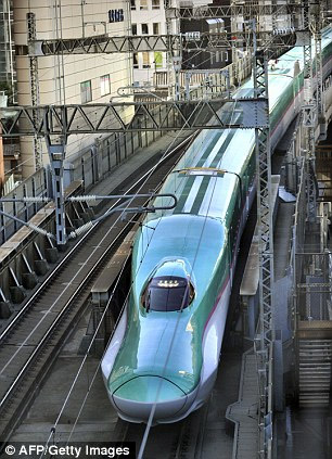 日本最新高速列車(chē)投入運(yùn)營(yíng) 明年最高時(shí)速提至320公里