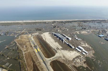 組圖：海嘯災難嚴重 民眾鎮(zhèn)定有序