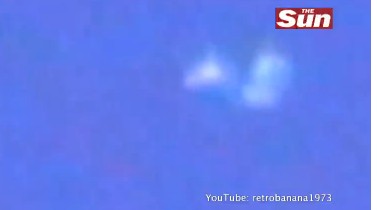 花絮:矮個衛(wèi)兵成明星 卡梅倫“故地重游”