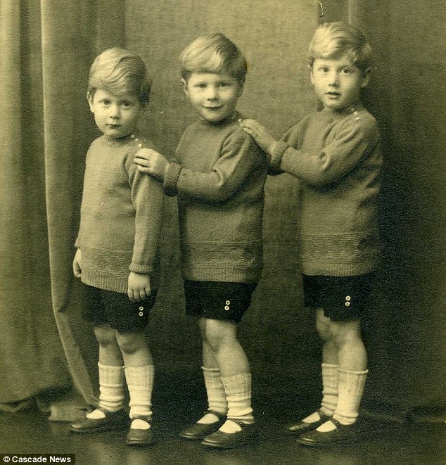 英最年長三胞胎度過80歲大壽 “紅頭發男孩”轟動一時