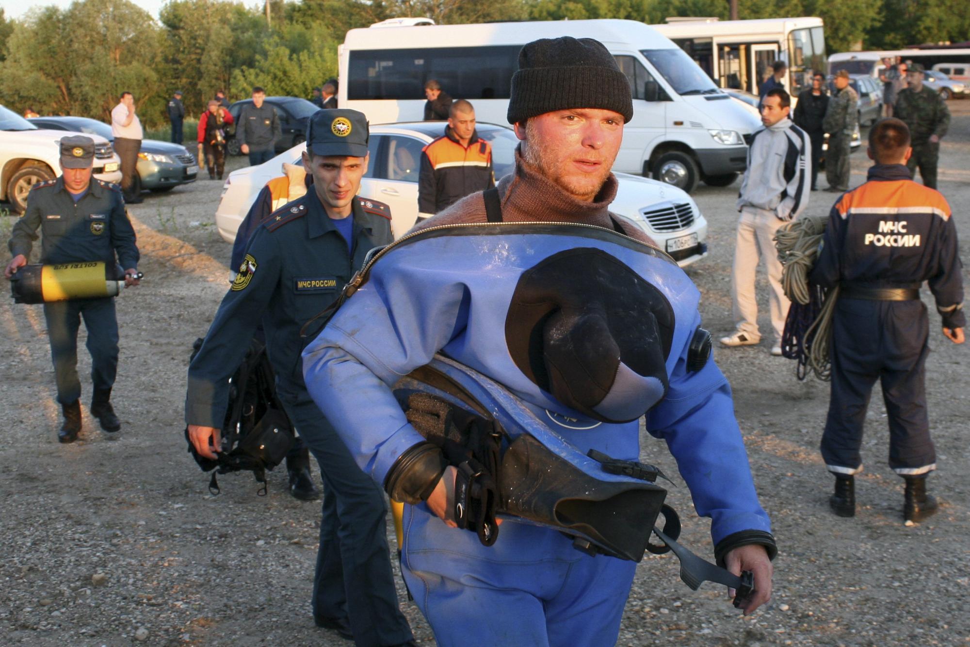 俄羅斯總統宣布12日全國哀悼 沉船或是人為因素導致