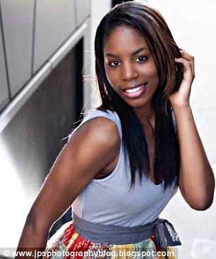 英國(guó)騷亂參與者身份復(fù)雜 士兵、嫩模、無(wú)知少女涉案