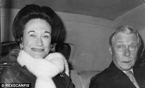 塵封75載 英國愛德華八世“加冕儀式”畫像曝光