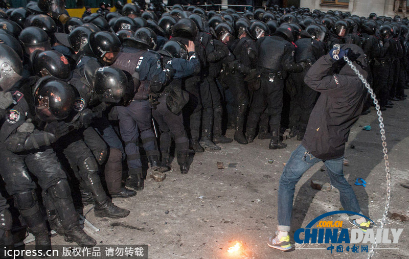 烏克蘭親歐盟示威活動升級 抗議者占領(lǐng)政府大樓